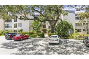 1618 12 Oaks Way APT 101, North Palm Beach, FL 33408, Sold 08/04/22