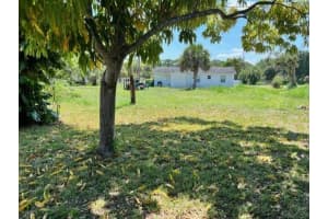 2405 N 44th St, Fort Pierce, FL 34946, Sold 08/26/22