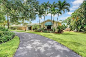 525 Sunset Rd, Boynton Beach, FL 33435, Sold 09/22/22