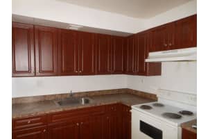 3610 NW 21st St APT 313, Lauderdale Lakes, FL 33311, Sold 08/31/22