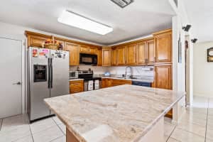 5341 Pennington Ln, Lake Worth, FL 33463, Sold 08/30/22