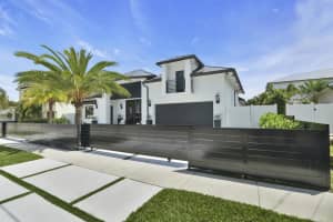 710 NE 69th St, Boca Raton, FL 33487, Sold 09/20/22