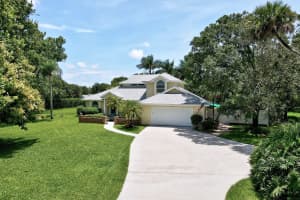 1550 56th Square E, Vero Beach, FL 32966, Sold 09/12/22