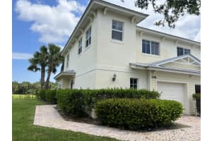 2538 Creekside Dr, Fort Pierce, FL 34981, Sold 08/08/22