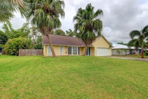 235 8th Terrace, Vero Beach, FL 32962, Sold 07/22/22