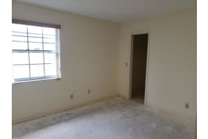 729 Connestee Rd, West Palm Beach, FL 33413, Sold 08/19/22