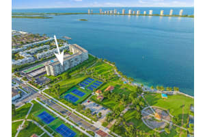 801 Lake Shore Dr, Lake Park, FL 33403, Sold 04/26/23