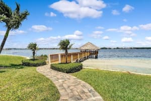 8200 Lakeshore Dr, Hypoluxo, FL 33462, Sold 11/18/22