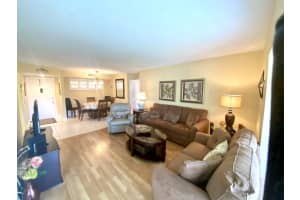 21 Colonial Club Dr APT 304, Boynton Beach, FL 33435, Sold 10/11/22