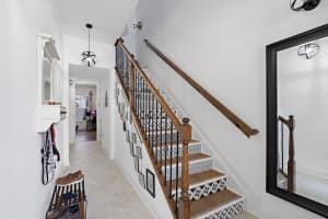 3614 S Dixie Hwy Apt 210, West Palm Beach, FL 33405, Sold 10/13/22