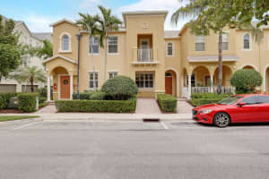 108 W Pigeon Plum Dr APT 106, Jupiter, FL 33458, Sold 09/29/22