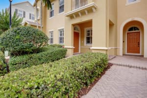 108 W Pigeon Plum Dr APT 106, Jupiter, FL 33458, Sold 09/29/22