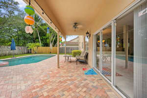 4790 NW 75th St, Pompano Beach, FL 33073, Sold 08/09/22