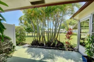 552 Sandpiper Cir Ln, Delray Beach, FL 33445, Sold 10/28/22
