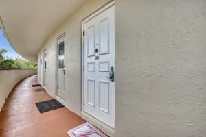 1423 E Hillsboro Blvd, Deerfield Beach, FL 33441, Sold 01/11/23