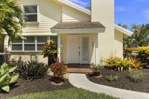 3656 SW Sunset Trace Cir, Palm City, FL 34990, Sold 08/25/22