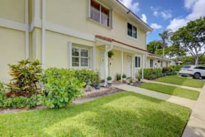 6477 Boca Cir, Boca Raton, FL 33433, Sold 08/30/22