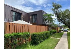 5798 SE Windsong Ln, Stuart, FL 34997, Sold 08/12/22