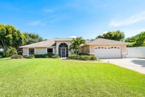 2115 NE Ocapi Court, Jensen Beach, FL 34957 Sold 09/15/22