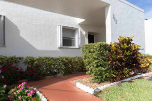 2561  Boundbrook Boulevard   111, West Palm Beach, FL 33406 Sold 08/16/22