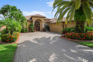 944 SW Grand Reserve Boulevard, Port Saint Lucie, FL 34986 Sold 11/07/22