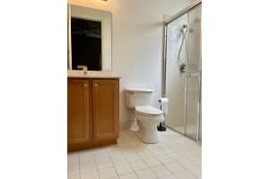 482  Cresta Circle, West Palm Beach, FL 33413 Sold 08/22/22