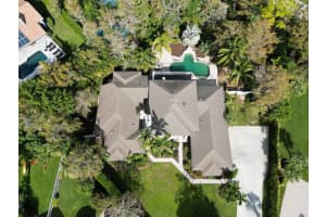 15995  Meadow Wood Drive, Wellington, FL 33414 Sold 12/30/22