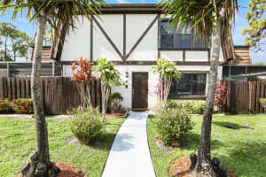 121  Weybridge Circle   A, Royal Palm Beach, FL 33411 Sold 08/08/22