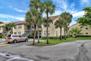 7819  Willow Springs Drive   426, Lake Worth Beach, FL 33467 Sold 10/11/22