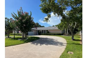 8 NW 24th Street, Delray Beach, FL 33444 Sold 01/24/23