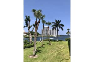 1036  Us Highway 1    423, North Palm Beach, FL 33408 Sold 02/21/23