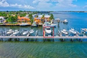 124  Harbors Way, Boynton Beach, FL 33435 Sold 03/13/23