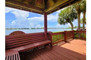 106  Half Moon Circle   F3, Hypoluxo, FL 33462 Sold 08/31/22