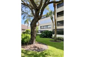 326  Oak Harbour Drive, Juno Beach, FL 33408 Sold 12/27/22