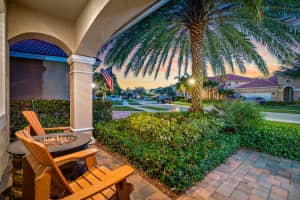 6023 SE Crooked Oak Avenue, Hobe Sound, FL 33455 Sold 08/19/22