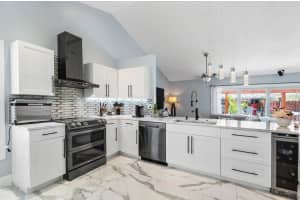 9631  Sun Pointe Drive, Boynton Beach, FL 33437 Sold 01/13/23