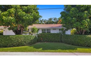 727  Berkeley Street, Boca Raton, FL 33487 Sold 09/02/22