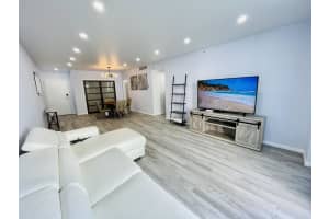 3001 S Ocean Drive   205, Hollywood, FL 33019 Sold 09/30/22