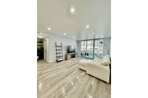 3001 S Ocean Drive   205, Hollywood, FL 33019 Sold 09/30/22