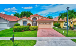12381  Boneventure Drive, Boynton Beach, FL 33437 Sold 09/02/22