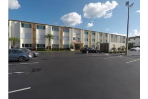 125  Shore Court   106-B, North Palm Beach, FL 33408 Sold 09/16/22