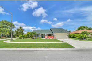 197  Parkwood Drive, Royal Palm Beach, FL 33411 Sold 08/22/22