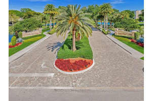 5751  Camino Del Sol    304, Boca Raton, FL 33433 Sold 09/23/22