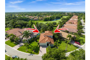 910 SW Palm Cove Drive, Palm City, FL 34990 Sold 11/17/22