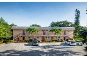 2950 SE Ocean Boulevard   40-4, Stuart, FL 34996 Sold 10/06/22