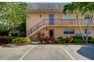 2950 SE Ocean Boulevard   40-4, Stuart, FL 34996 Sold 10/06/22