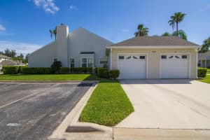 1901  Westminster Circle   2, Vero Beach, FL 32966 Sold 08/04/22