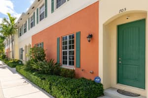 705 SW 2nd Avenue   705, Pompano Beach, FL 33060 Sold 09/20/22