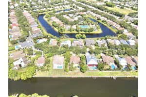 644  Enfield Court, Delray Beach, FL 33444 Sold 03/03/23