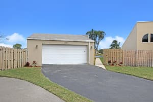 2127 NW 12th St, Delray Beach, FL 33445, Sold 09/27/22